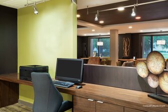 Фото Courtyard by Marriott Lafayette Airport