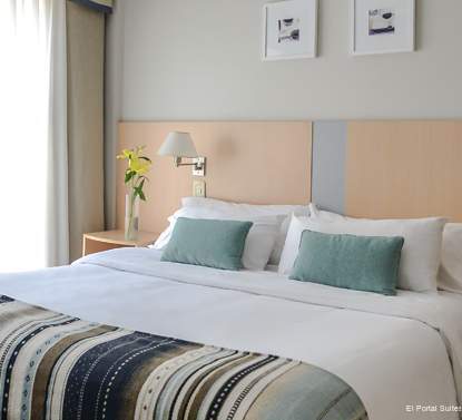 Фото Portal Plaza Suites