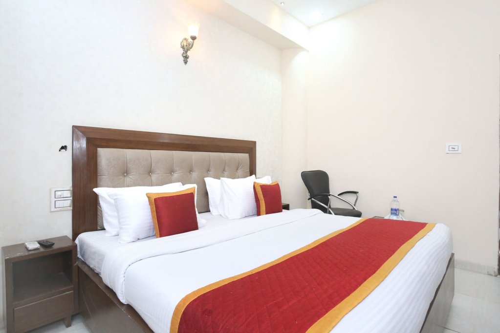 Фото Oyo 10386 Hotel Jimmy