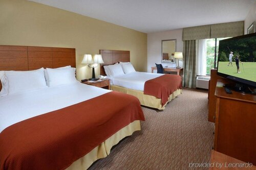 Гостиница Holiday Inn Express Raleigh Durham Airport by Ihg в Моррисвилле