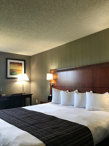 Гостиница Country Inn & Suites by Radisson, Portland Delta Park, Or