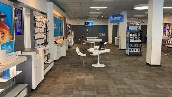 Mobile phone store At&t Store, New York, photo