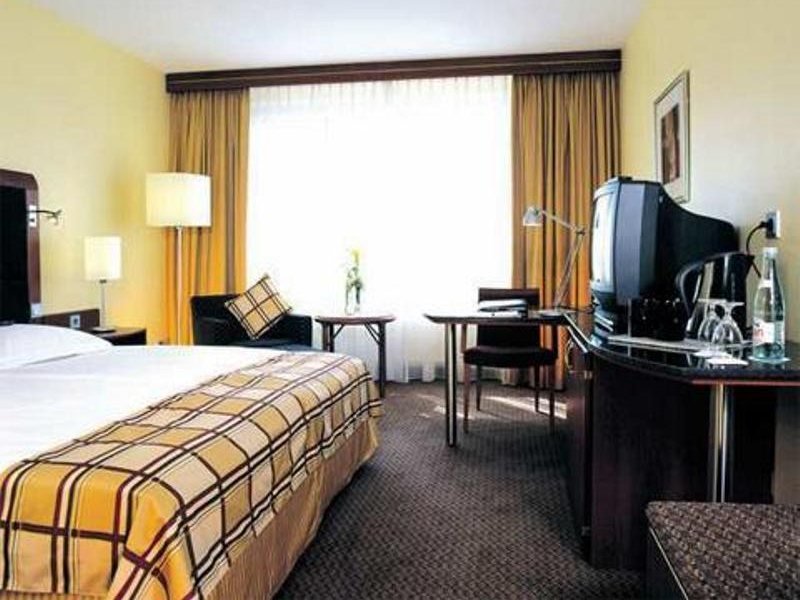 Фото Radisson Blu Hotel, Dortmund