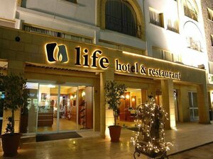 Гостиница Life в Кирении
