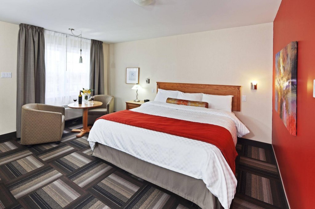 Фото Hôtel-Motel Castel de la Mer