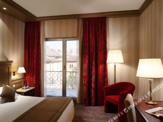 Фото Hotel De La Paix