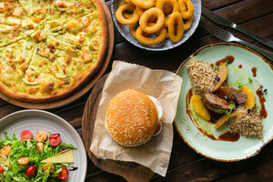 Bur Bar (ulitsa Obyedineniya, 6А), bar, pub