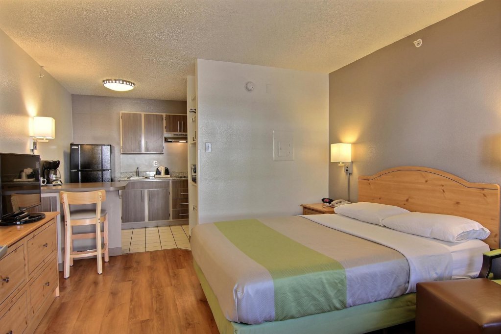 Фото Studio 6 Austin, Tx - Midtown