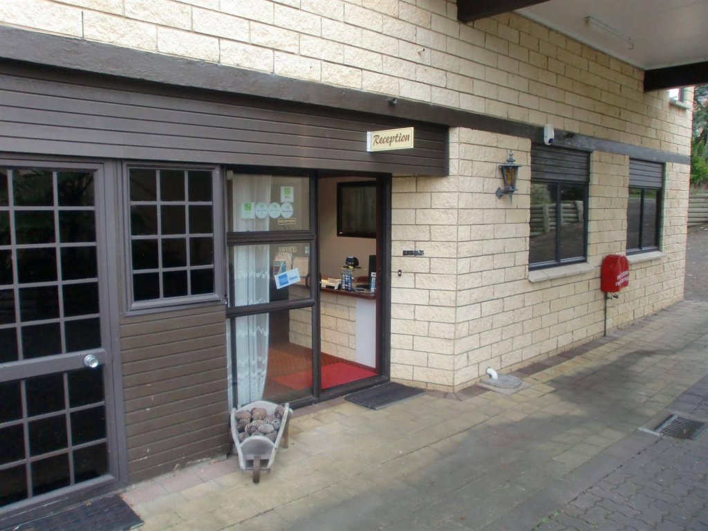 Фото Half Moon Bay Motel