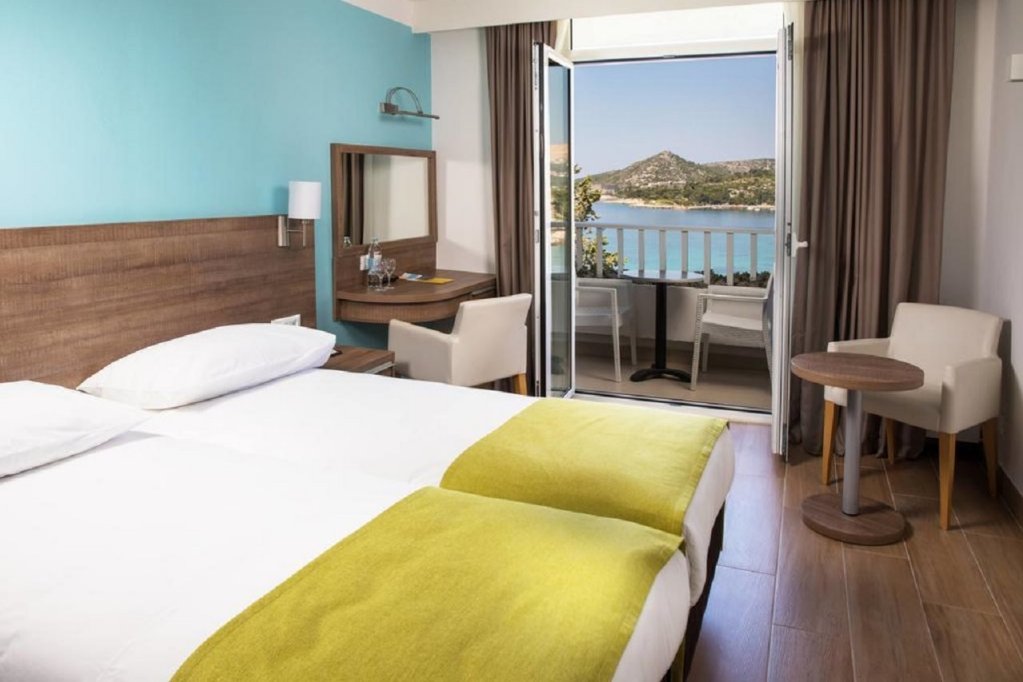 Фото Maistra Select Astarea Hotel