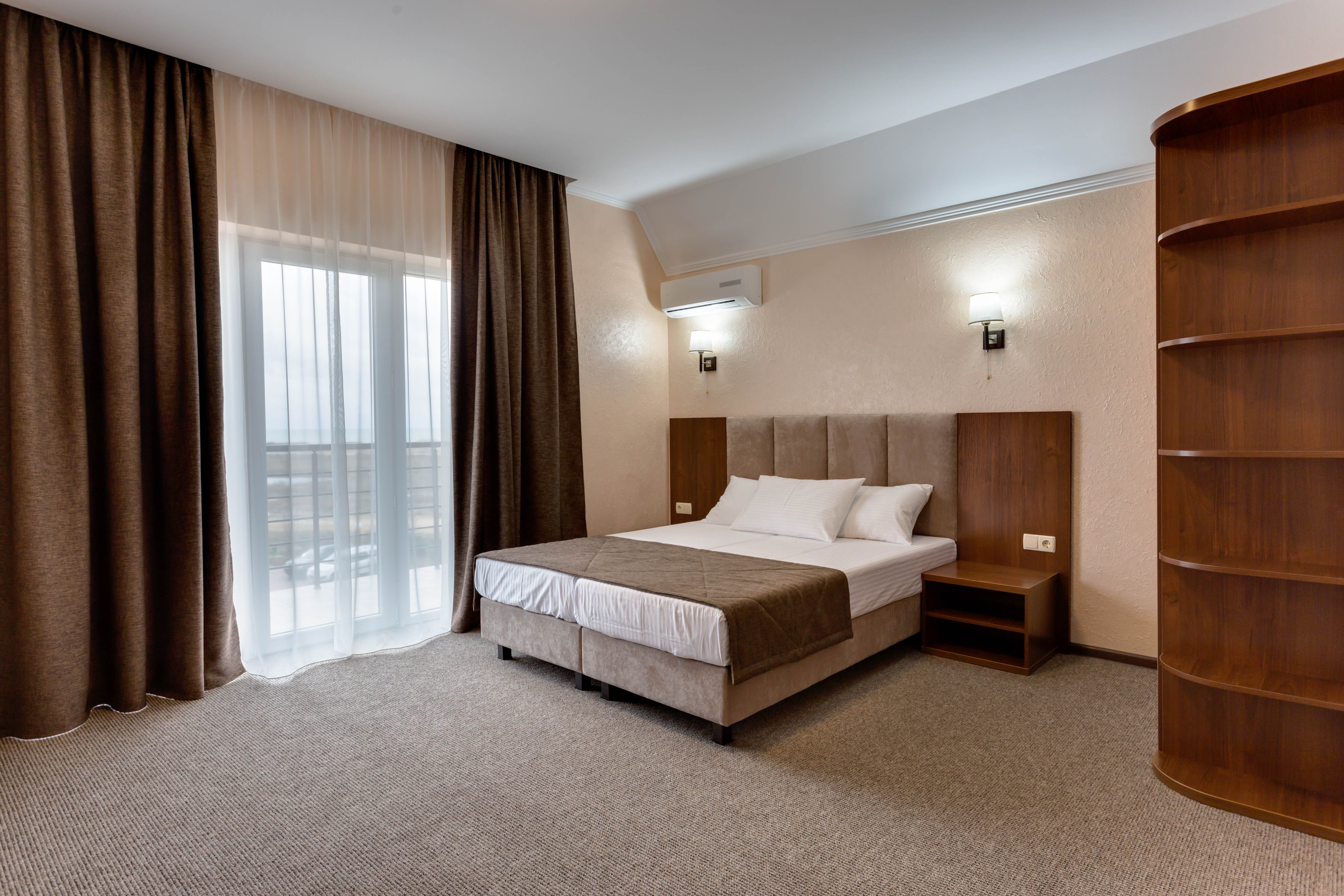 Фото Аквилон