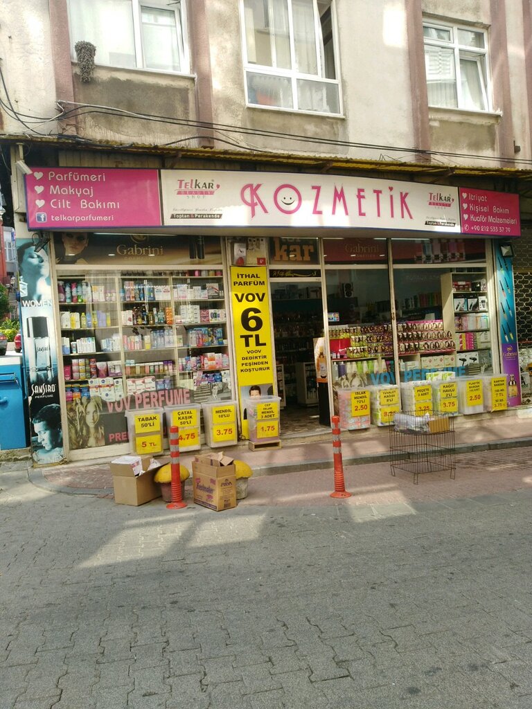 موزعو مستحضرات التجميل والمواد الكيميائية المنزلية Telkar Kozmetik Kuaför Malzemeleri ، اسطنبول، صورة