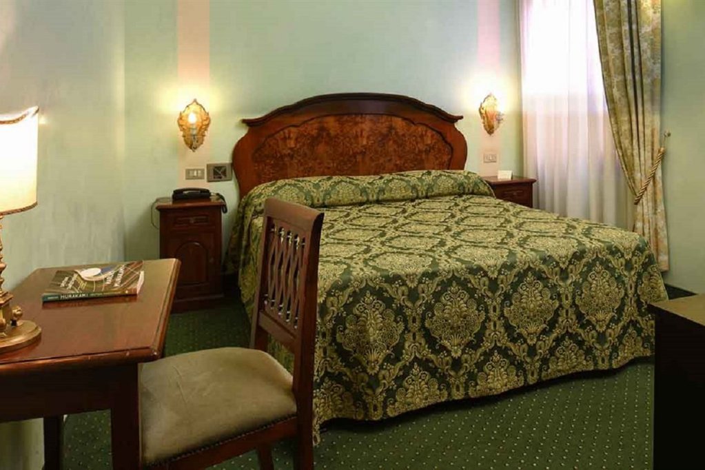 Фото Hotel Marconi