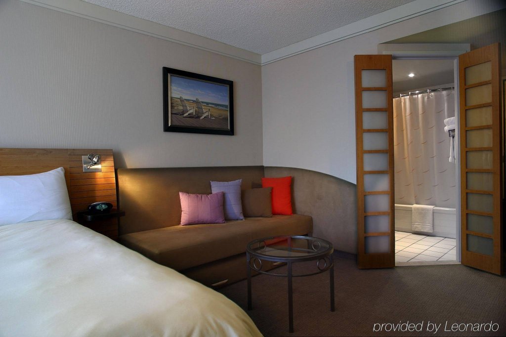Фото Novotel Montreal Centre