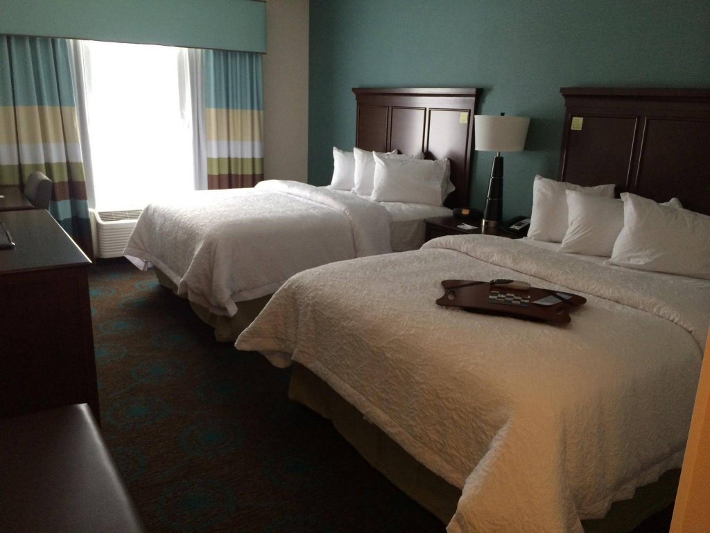 Фото Hampton Inn Pittsburgh-Bridgeville