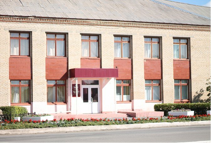 Escuela de artes Детская школа искусств, , foto