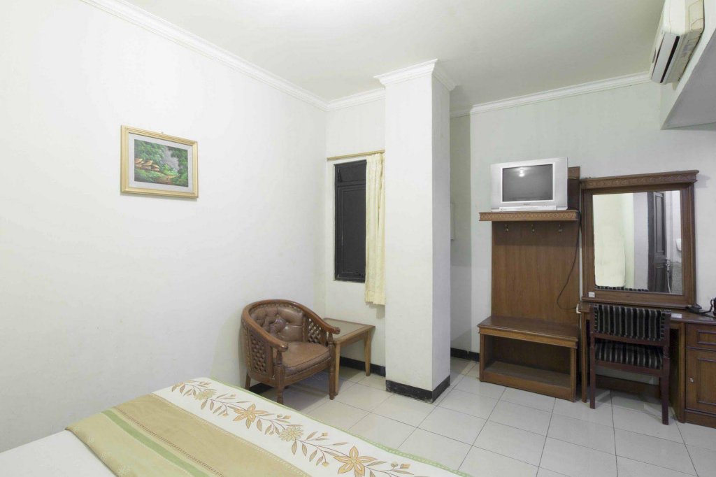 Фото RedDoorz near Cihampelas Walk