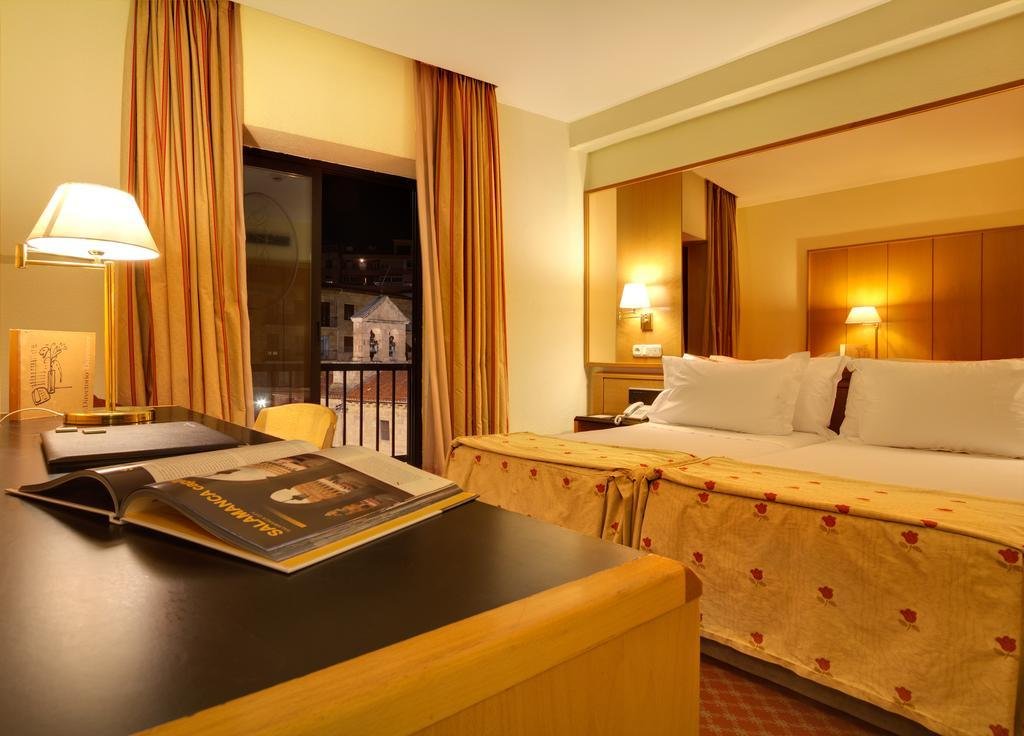 Фото Hotel Silken Rona Dalba