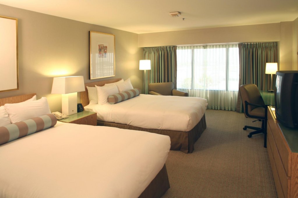 Фото Hilton Los Angeles Airport