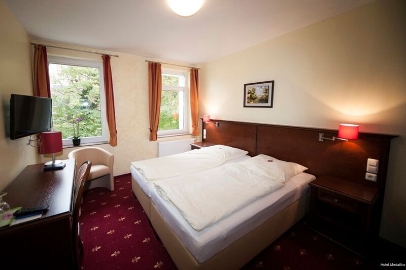 Фото Hotel Medaillon