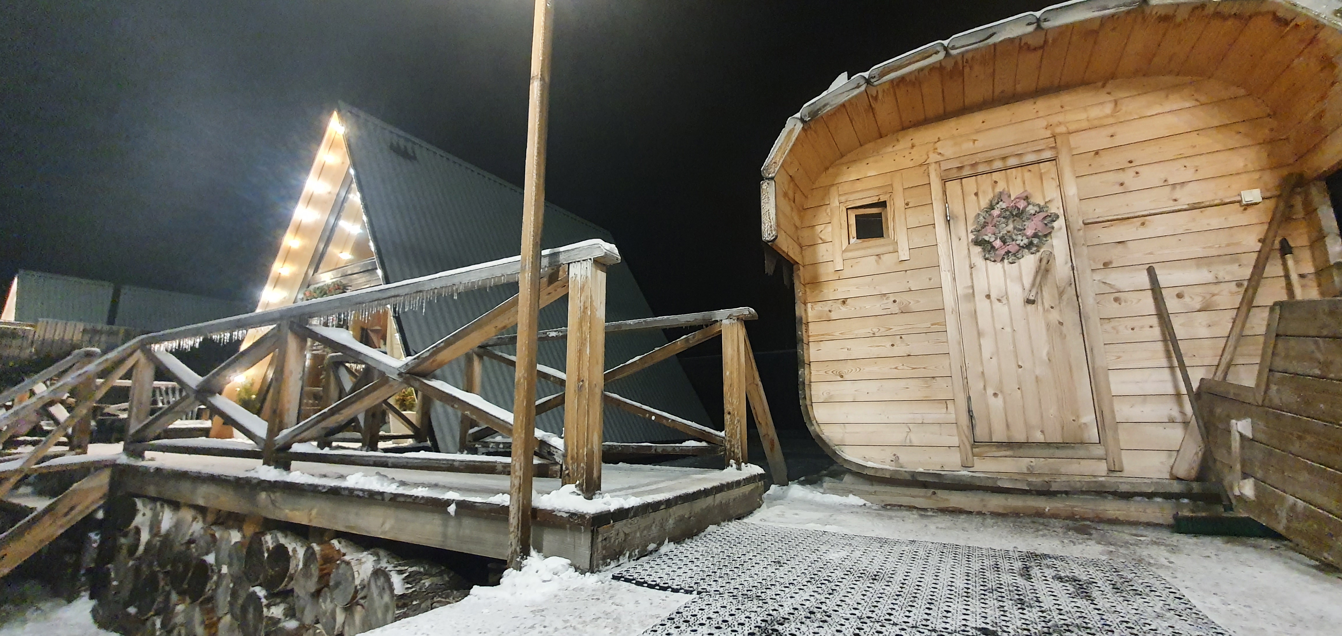 Фото Ял Хоум