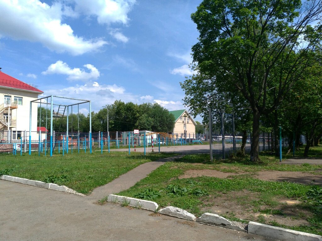 Спортивная площадка