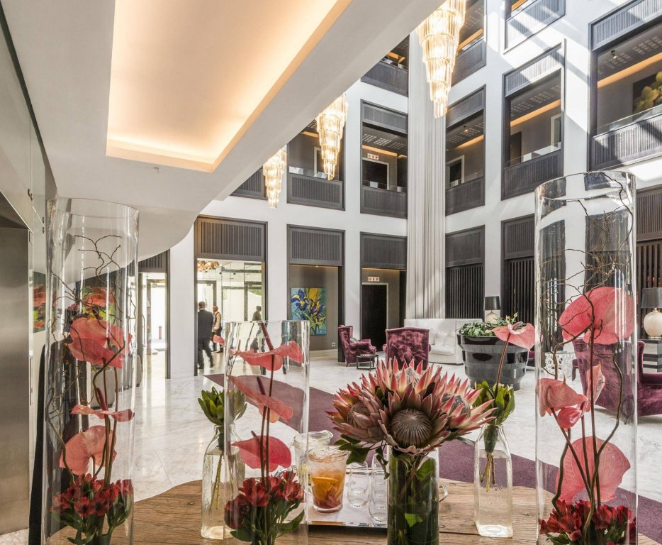 Фото Queen Victoria Hotel