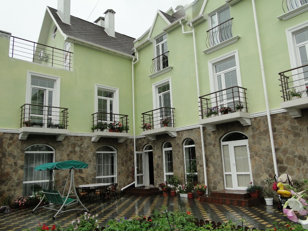 Фото отеля 1