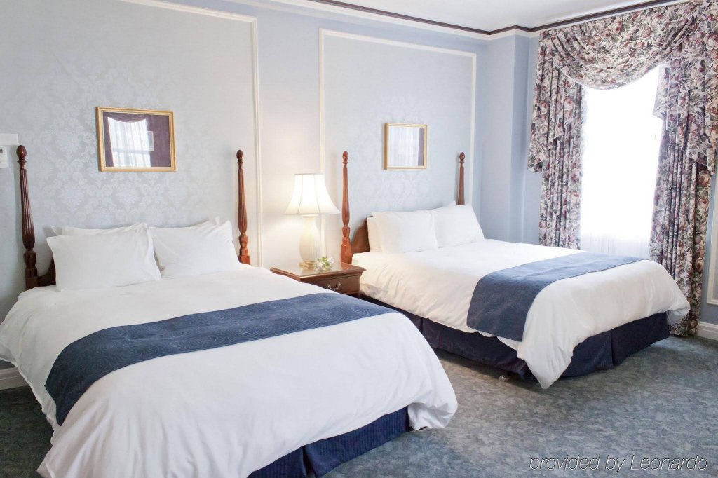 Фото The Hotel Saskatchewan Autograph Collection