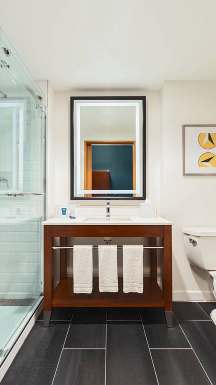 Фото Four Points by Sheraton Anchorage Downtown