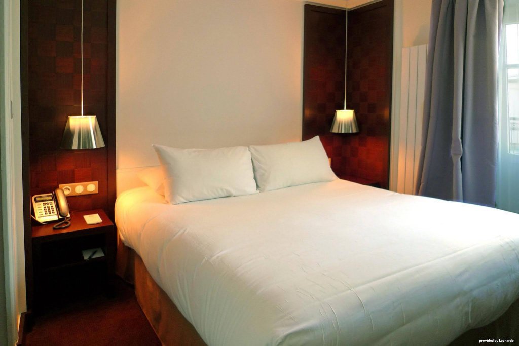 Фото Hotel Le Colisee