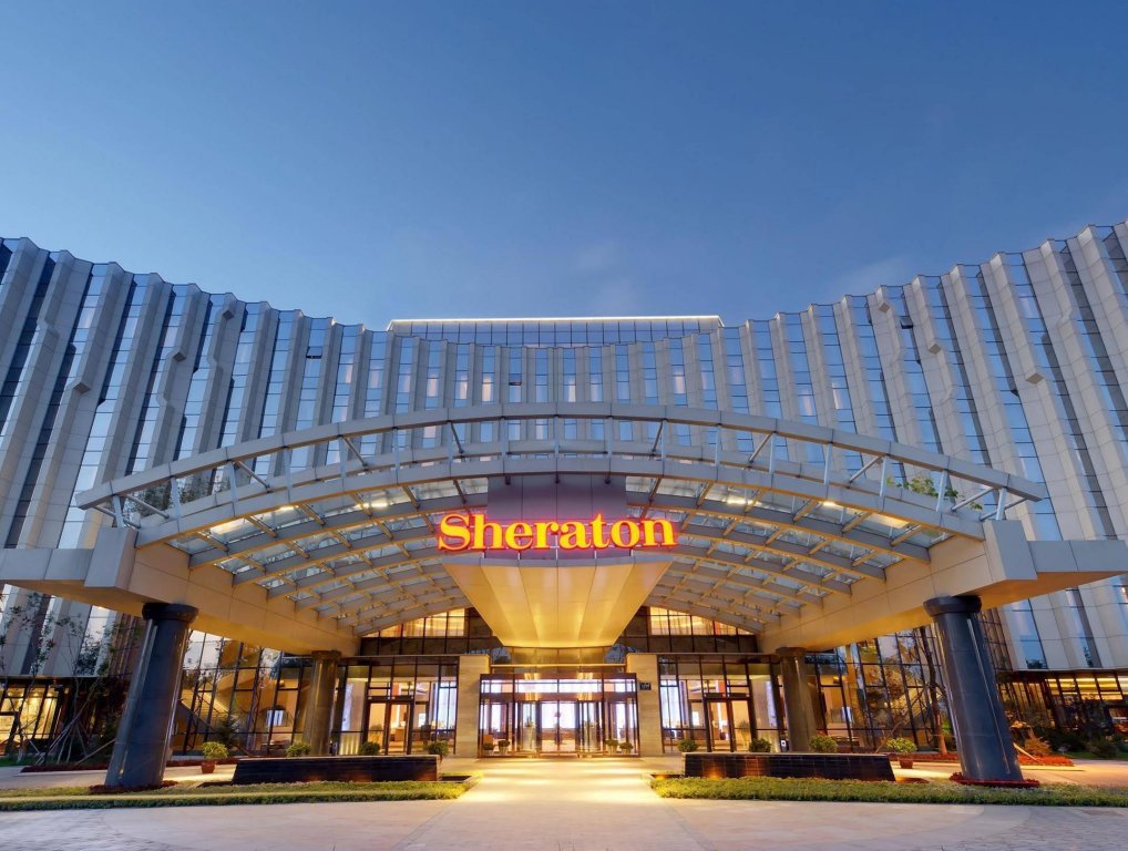 Фото Sheraton Changchun Jingyuetan Hotel