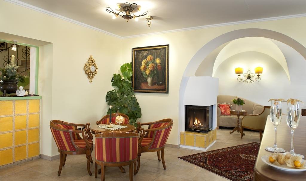 Фото Cavallino d'Oro