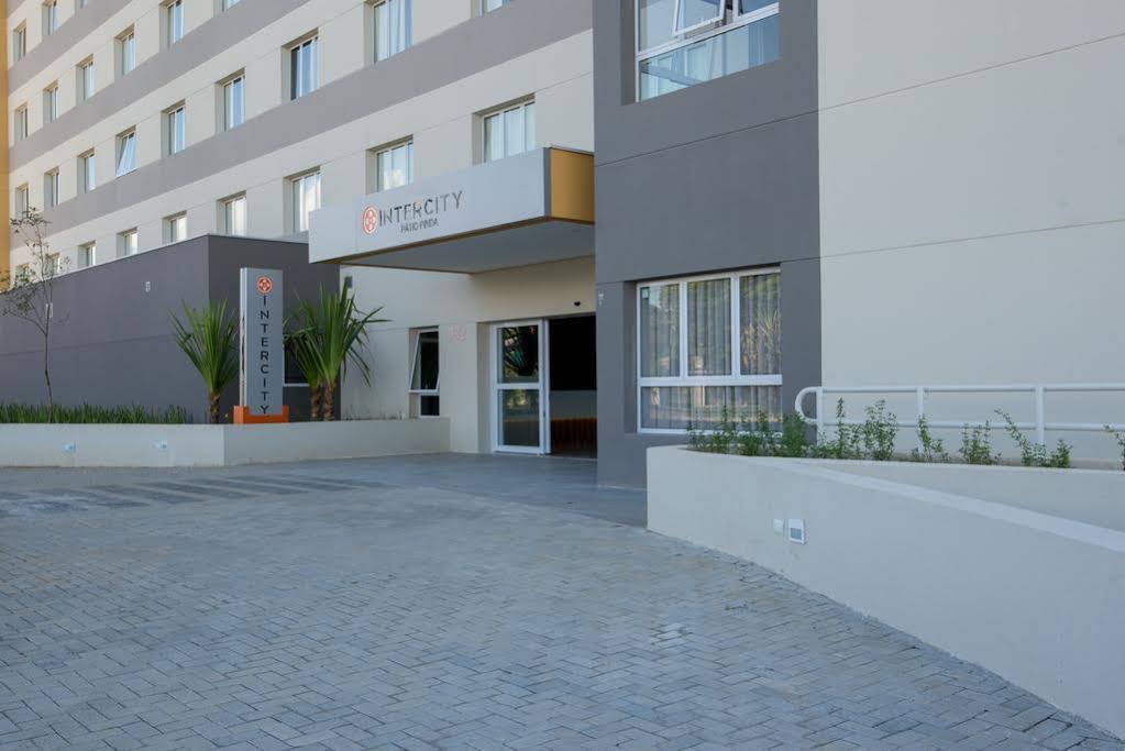 Фото Intercity Patio Pindamonhangaba