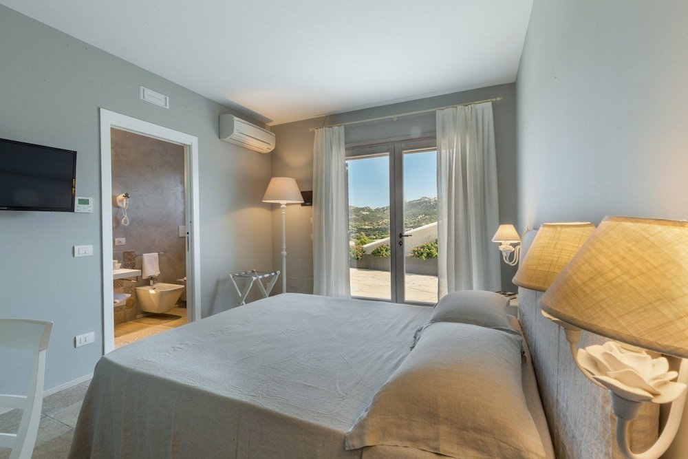 Фото Tenuta Petra Bianca