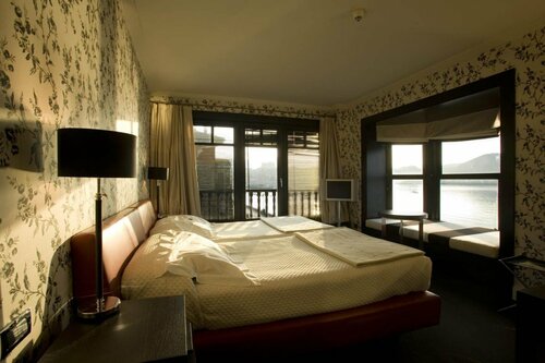 Гостиница Hotel Embarcadero в Стране Басков