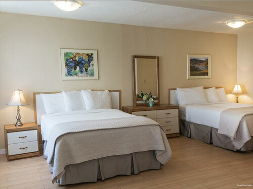 Гостиница Crown Resort Motel в Пентиктоне