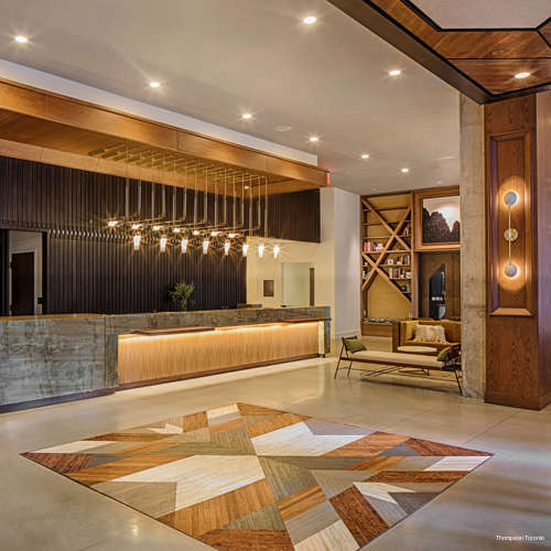 Фото 1 Hotel Toronto