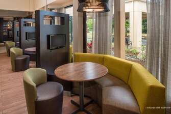 Фото Courtyard by Marriott Seattle Southcenter