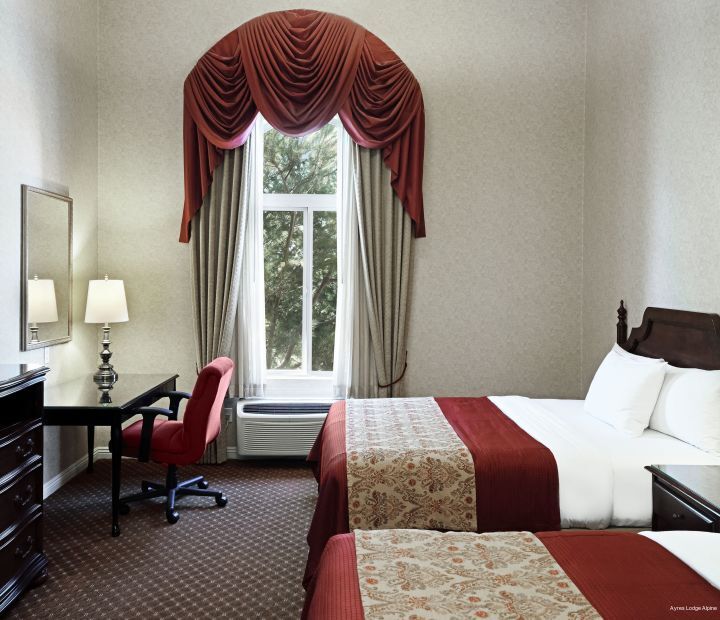 Фото Ayres Lodge Alpine