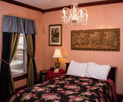 Гостиница Ledroit Park Renaissance B&b в Вашингтоне