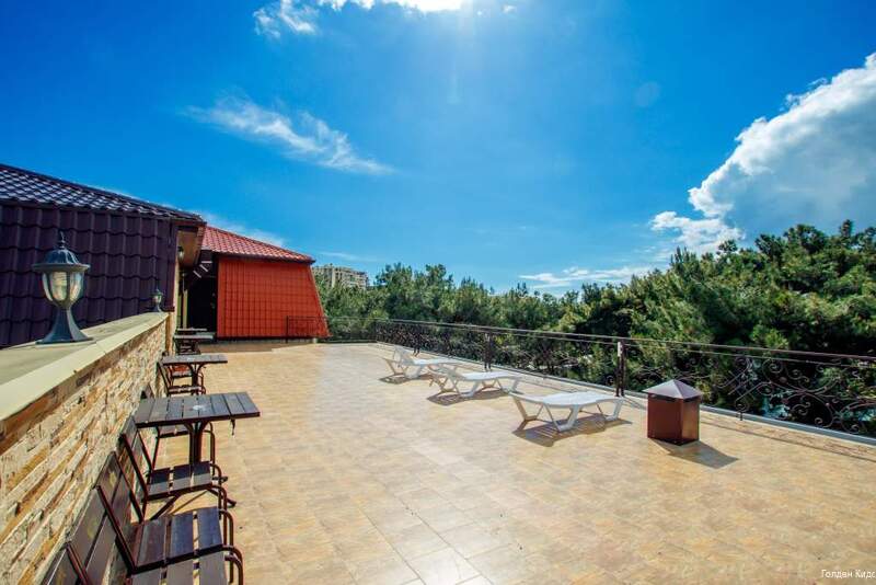 Фото отеля 2