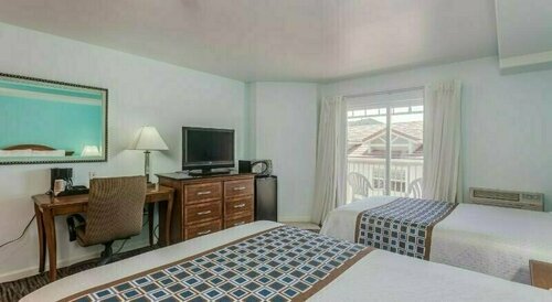 Гостиница Pacifica Beach Resort в Пасифике