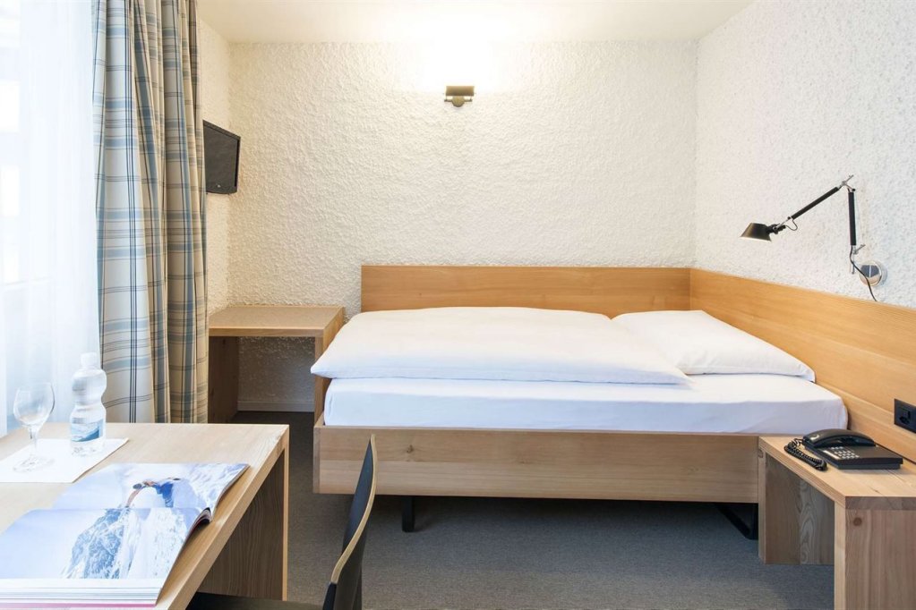 Фото Hauser Hotel St Moritz