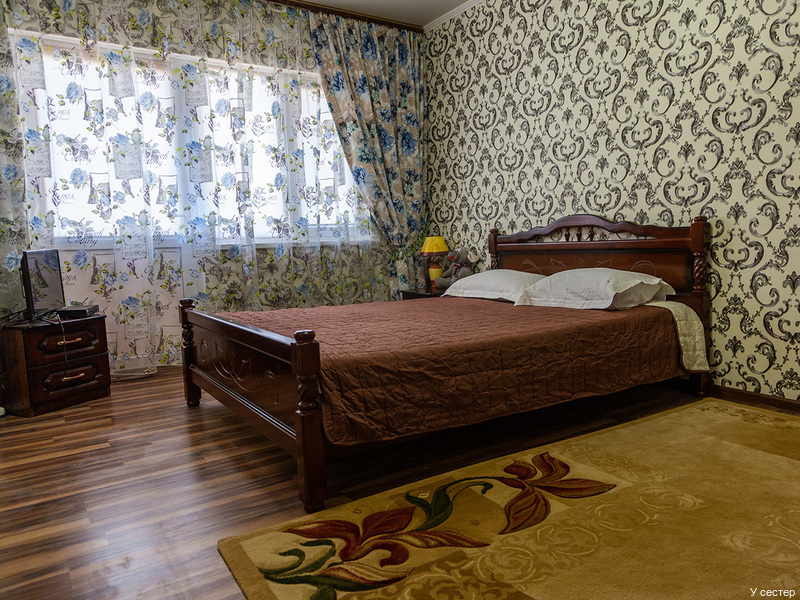 Фото У сестер