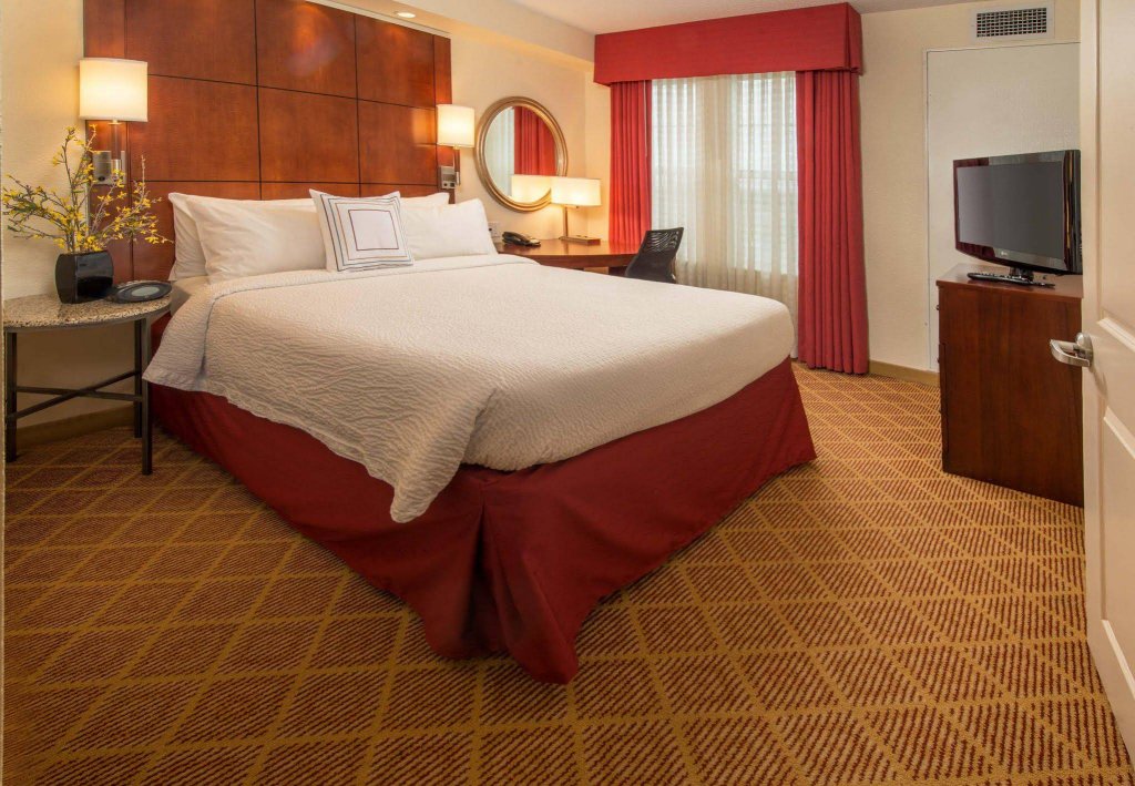 Фото Residence Inn by Marriott Dulles Airport At Dulles 28 Centre