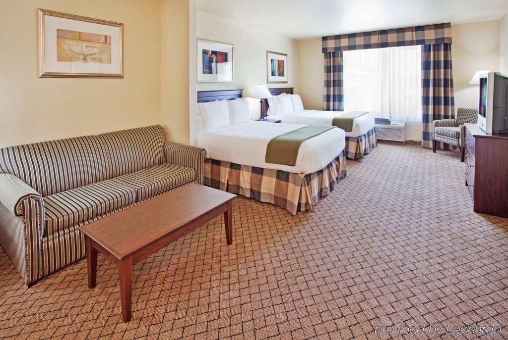 Фото Holiday Inn Express Hotel & Suites El Dorado, Kansas, an Ihg Hotel