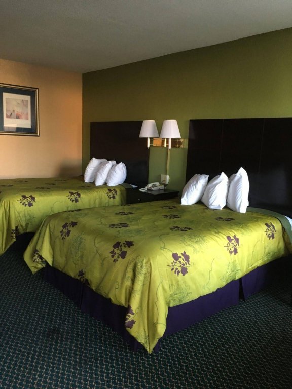 Фото Days Inn Pontotoc