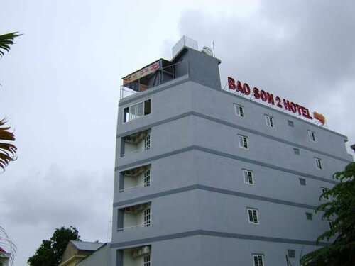 Гостиница Charming Riverside Hotel в Хюэ