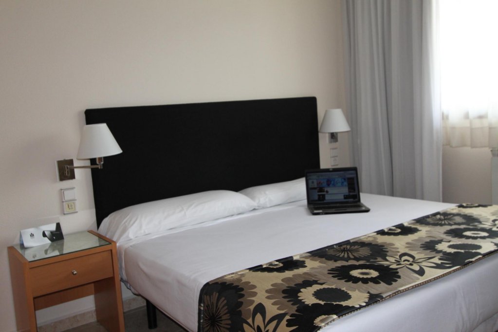 Фото Hotel And SPA Real Jaca